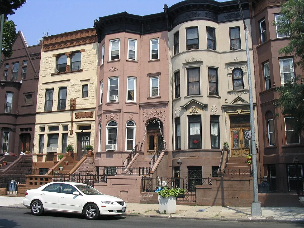 Bedford-Stuyvesant Brooklyn brownstone homes where Maid Marines cleans walk-up apartments