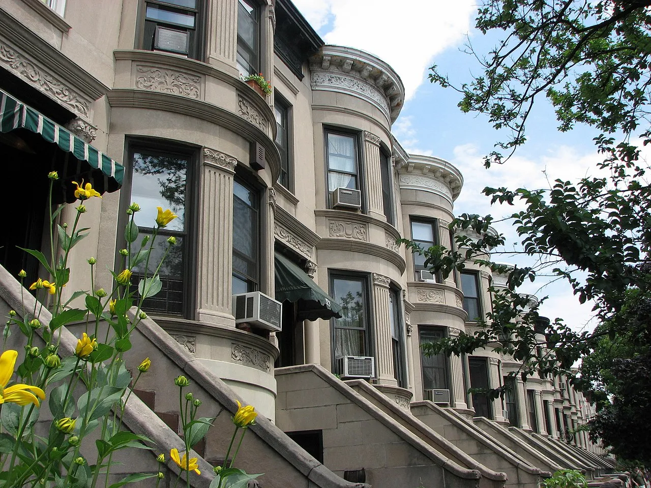 Park Slope Brooklyn brownstone row houses where Maid Marines provides professional house cleaning