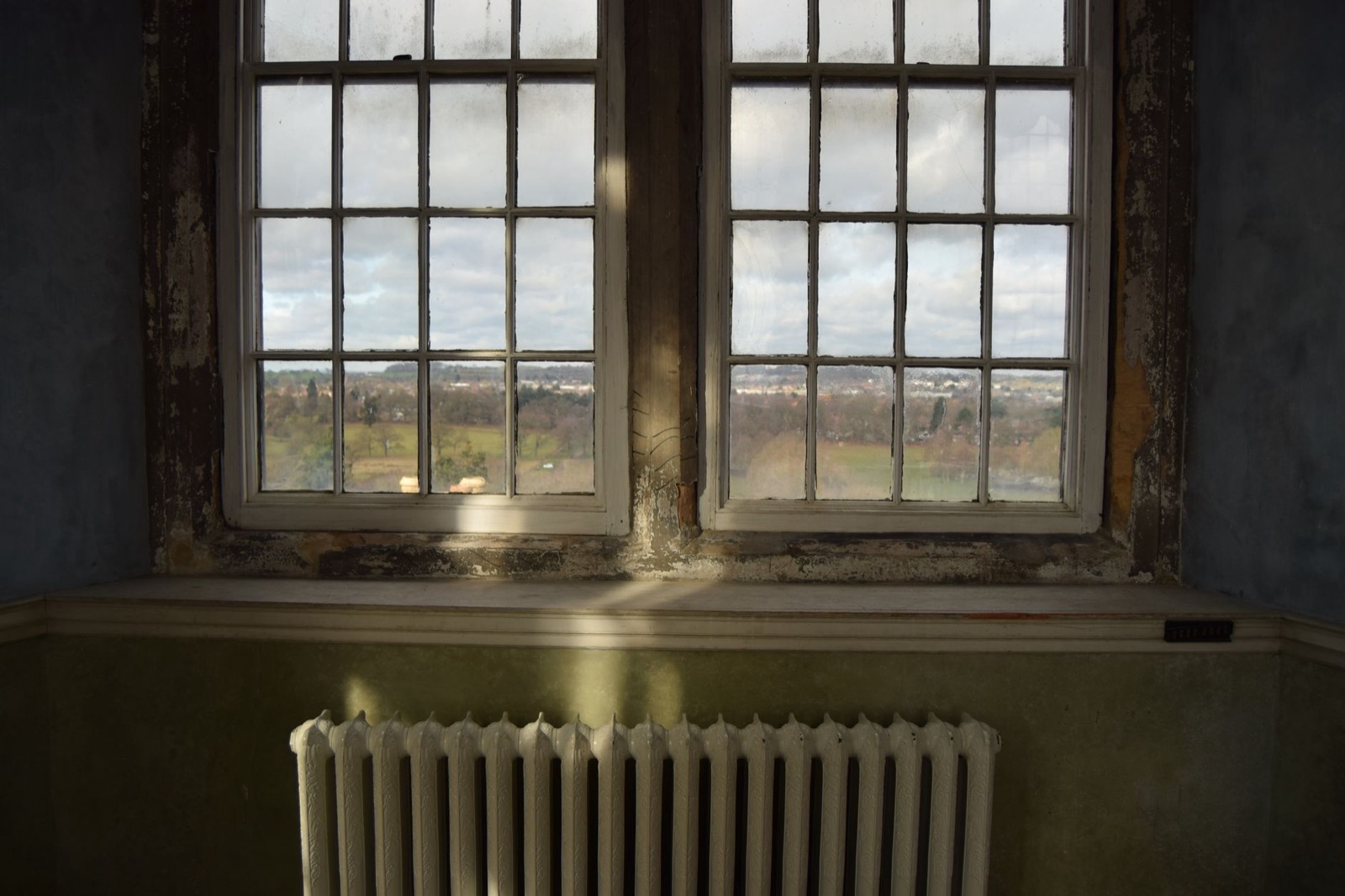 Why Your Windows Still Look Dirty After a Cleaning